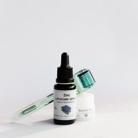 1600x1600_dermaviduals_Zinc-serum_Oleogel-Plus_MTS-roller-900×900